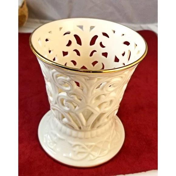 Vintage LENOX Lattice Work Gold Trimmed Illuminations Candle Holder - Picture 1 of 4